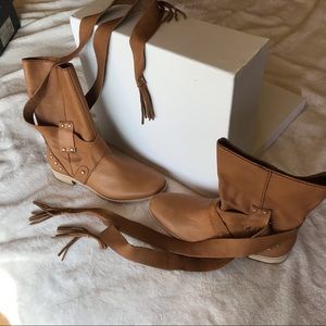 Unique design and very SeeByChloe woman shoes
